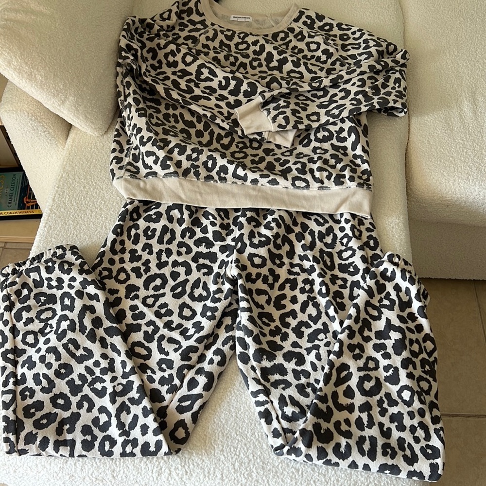 Two piece set